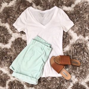 Women’s Mint Gap Khakis